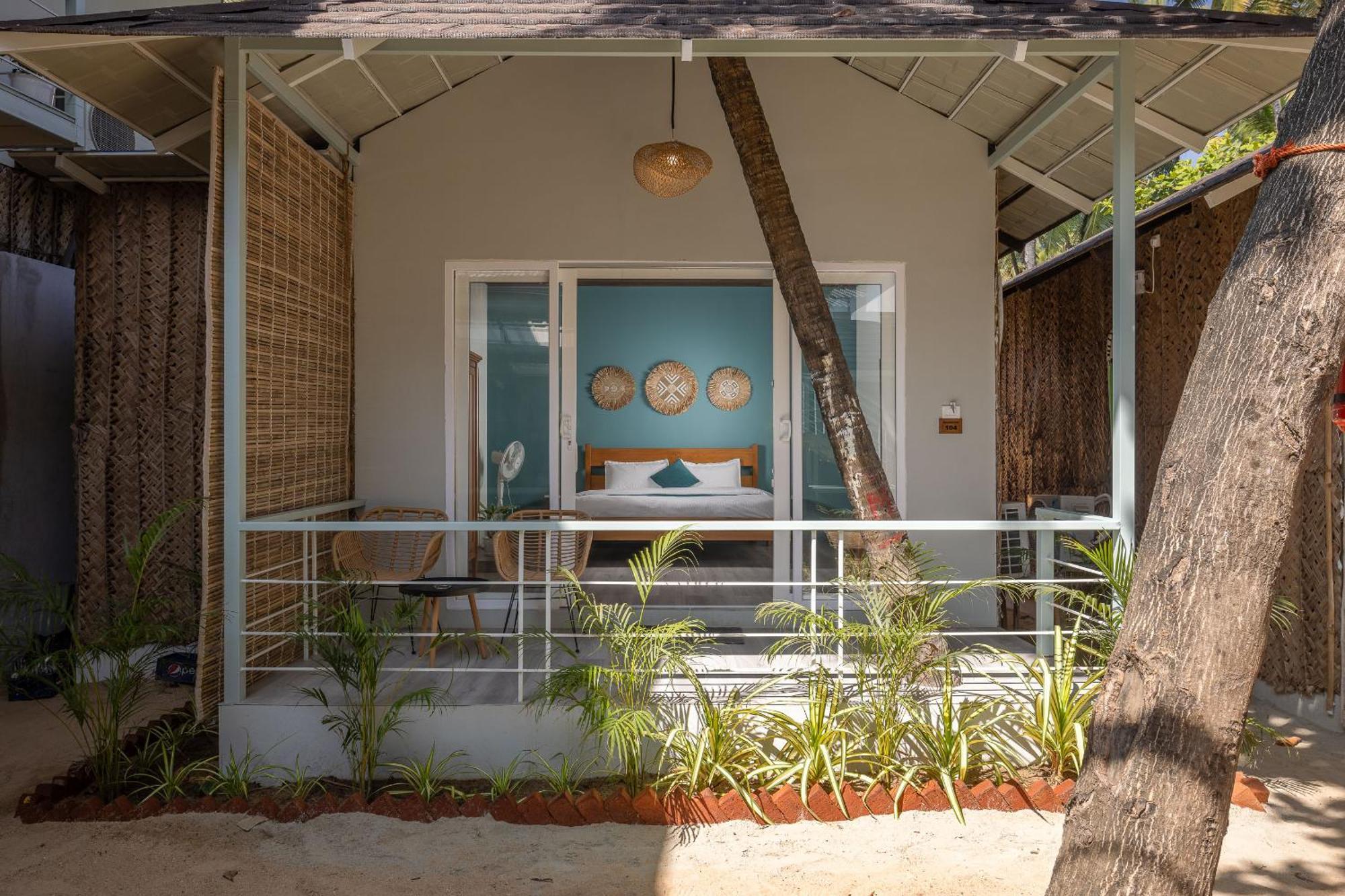 Royal Touch Beach Huts Палолем Екстериор снимка