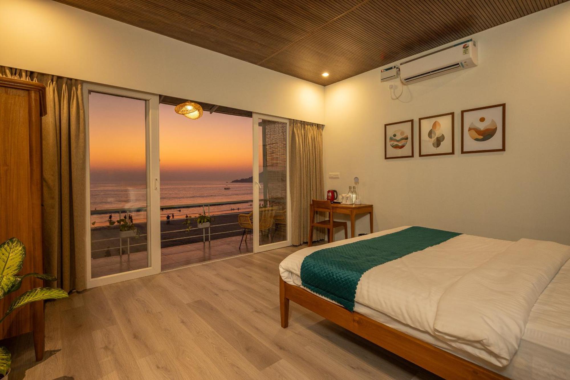 Royal Touch Beach Huts Палолем Екстериор снимка