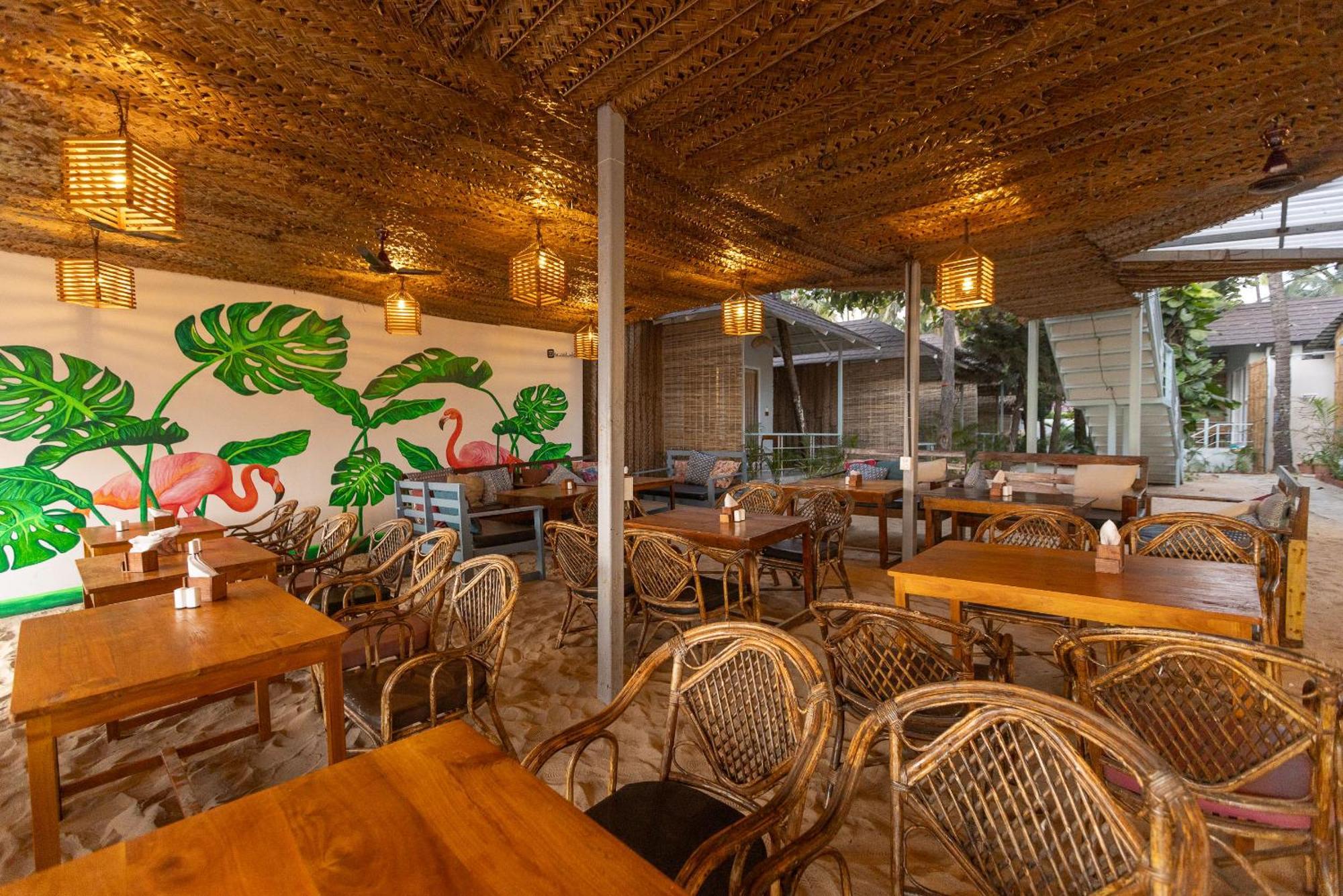 Royal Touch Beach Huts Палолем Екстериор снимка