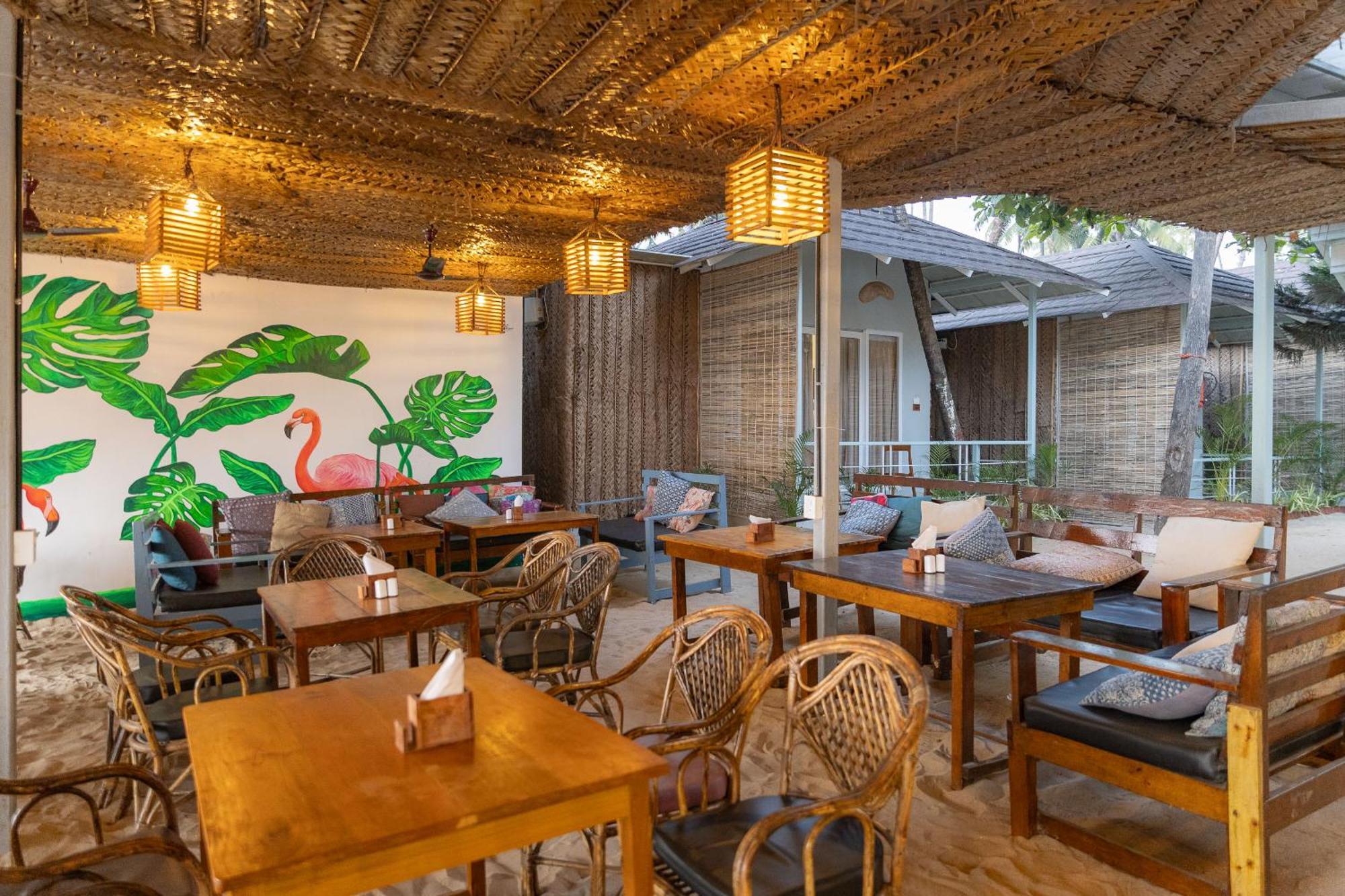 Royal Touch Beach Huts Палолем Екстериор снимка